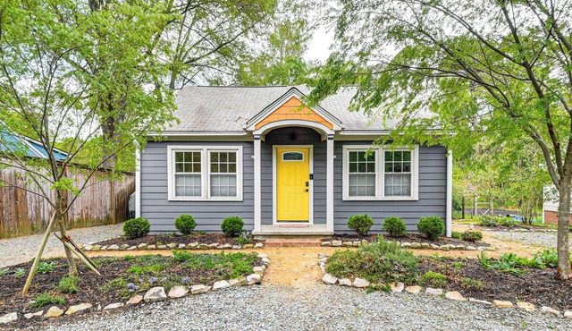 Renovated Carrboro House with Deck & Fire Pit!