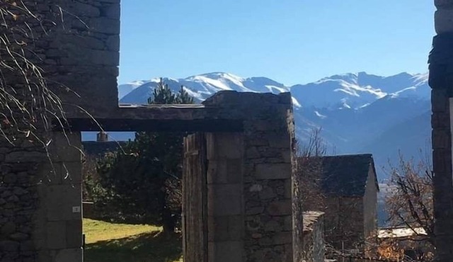 Renovated Catalan farmhouse for rent near Font Romeu sleeps 22