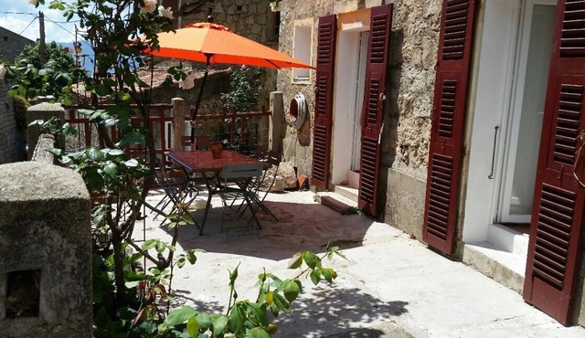 Renovated character house. 10km from the sea.