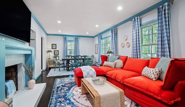 Renovated Cottage|Game Room|Fire Pit|Sleeps 8