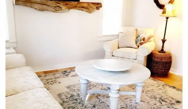 Renovated Cottage In Historic Jamestown NC
