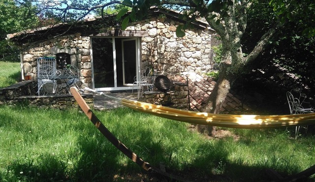 renovated cottage quiet and comfortable in South Ardèche in the valley of the Balm
