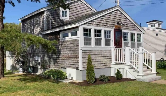 Renovated cottage at Goose Rocks Beach. Great for families, steps from the beach
