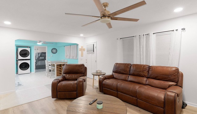 Renovated cottage with updated appliances, wood fireplace, & W/D - dogs-friendly