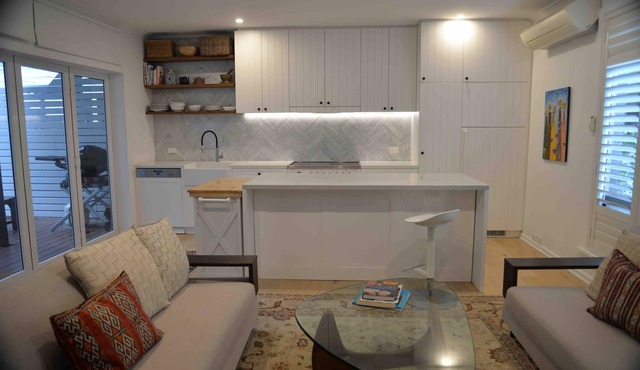 Renovated duplex cottage in delightful Avalon Beach