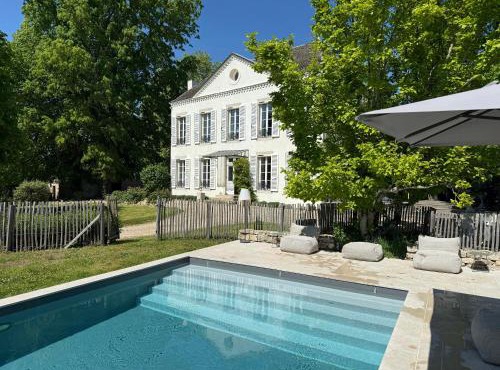 Renovated Family Château In Burgundy Near Beaune