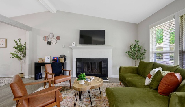 Renovated, Family-Friendly 4BR Retreat in Quiet Cul-de-sac. USA Baseball!