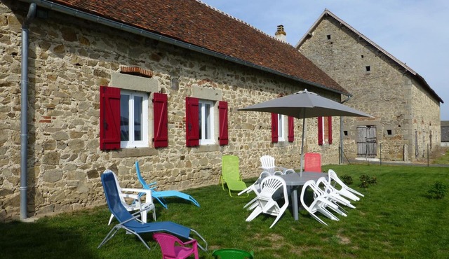 Renovated farmhouse with garden in Cressanges