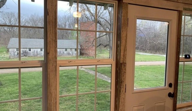 Renovated Farmhouse - Hunters Lodge