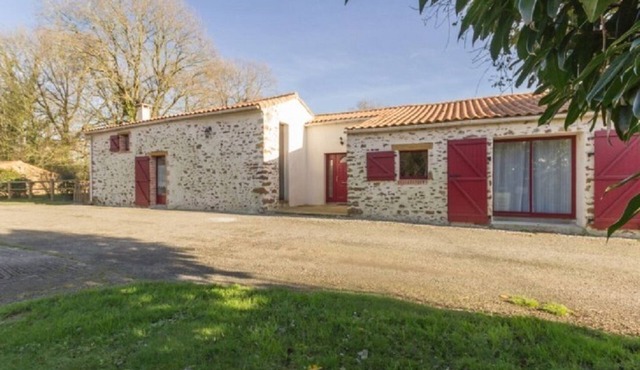 Renovated farmhouse with 3 bedrooms