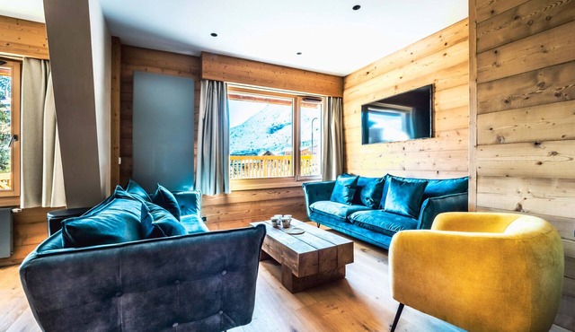 Renovated Flat with WIFI · Near Slopes · Sleeps 8