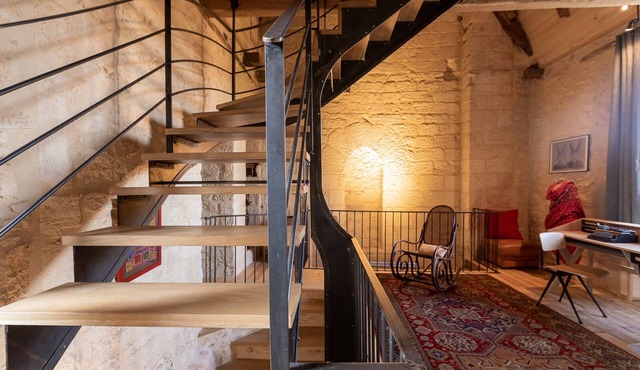Renovated former presbytery air-conditioned sleeps 4