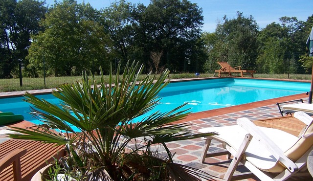 Renovated former farm house, charming, with a pool, park and private garden
