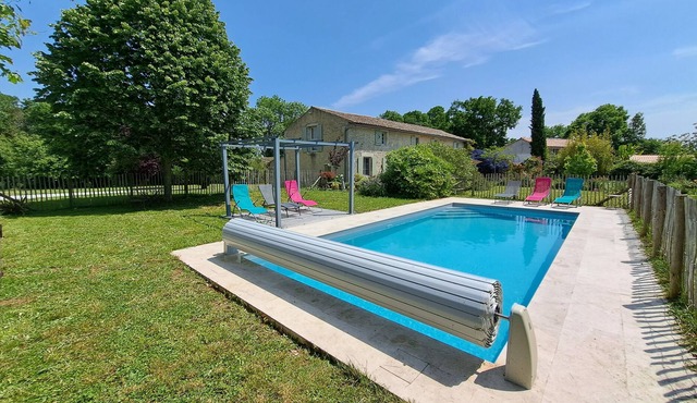 Renovated former sheepfold in the countryside with swimming pool