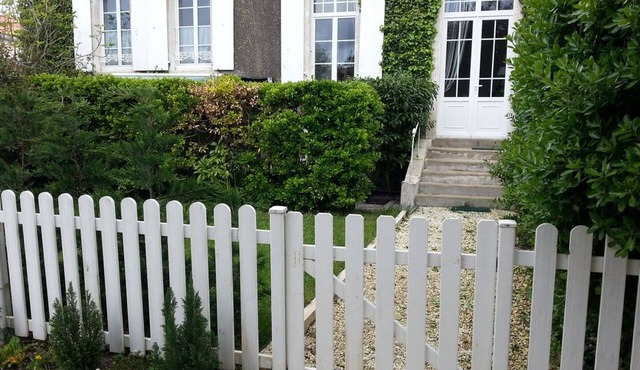 Renovated cottage with garden, pet-friendly, near Vendéen beaches