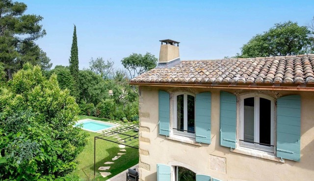 Renovated farmhouse in a vineyard