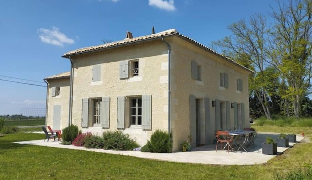 Renovated house with pool ideal for family vacations