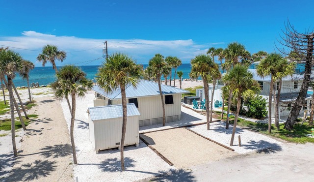 Renovated Gulf Front Cottage Manasota Key Private Beach Access