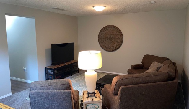 Renovated Half-duplex w/private space, right in town, 1hr to the Rocky Mountains