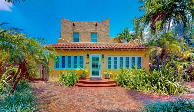 Renovated historic home with large pool, grill, enclosed yard, & gourmet kitchen