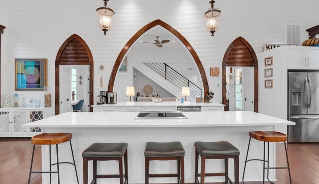 Renovated + Historic Sanctuary in Thunderbolt near River by Lucky Savannah