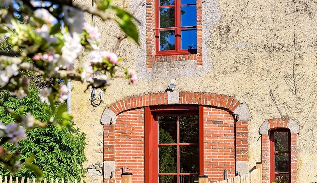 Renovated house in Mortagne-sur-Sèvre with terrace and WiFi