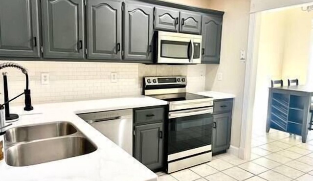 Renovated home 10 min from FLW!, Renovated home 10 min from FLW!