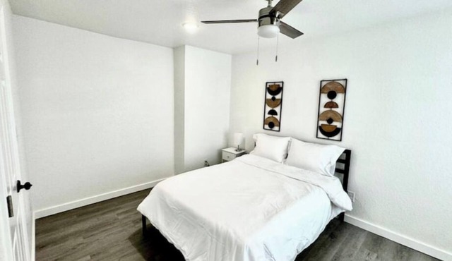 Renovated home 5 min downtownn