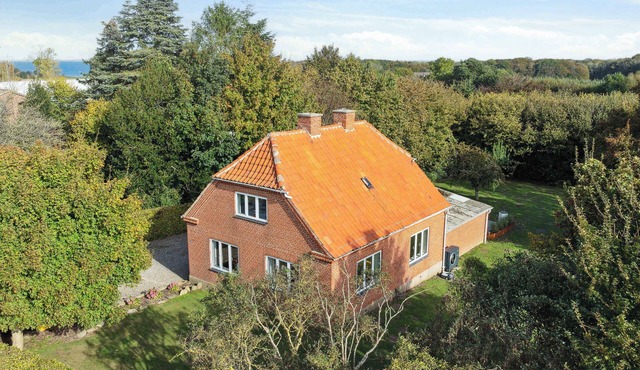 Renovated home in rural idyll, close to the beach