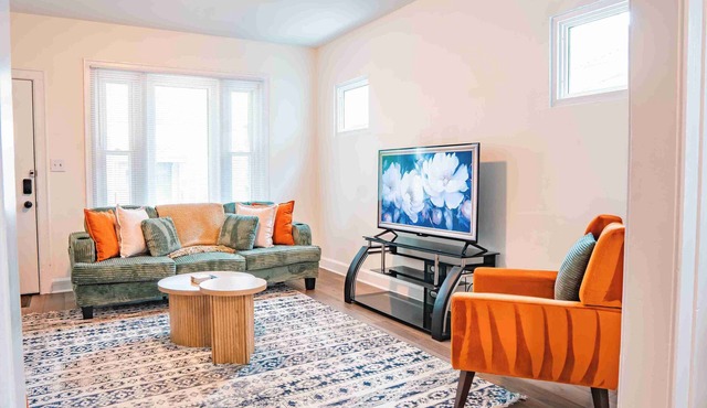 Renovated Home – Mins away from OSU/CREW/CBJ/Clippers/Greater CBUS/COSI