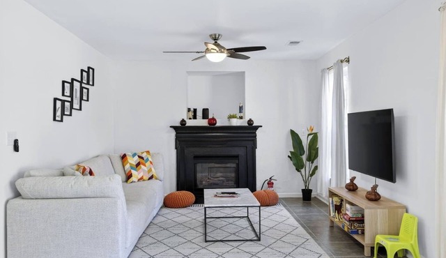 Renovated Home near DT Simpsonville [30+ Day]