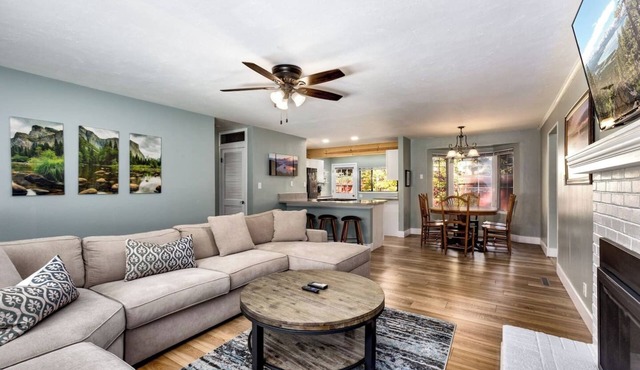 Renovated Home Near Heavenly - 2 Master Suites!