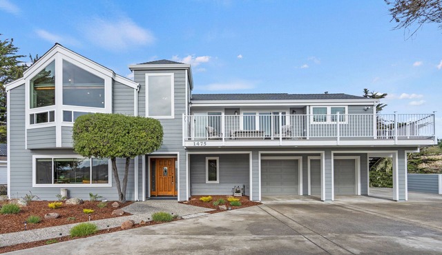 Renovated home w/breathtaking views of the bay and new hot tub