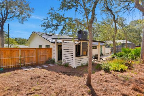 Renovated home with private pool, patio, outdoor fireplace, & grill