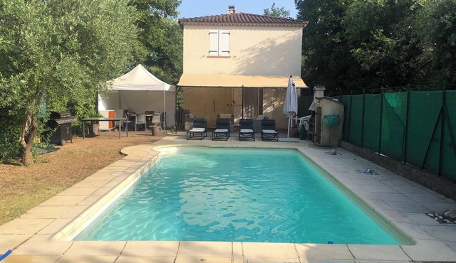 RENOVATED HOUSE IN ST PAUL EN FORET