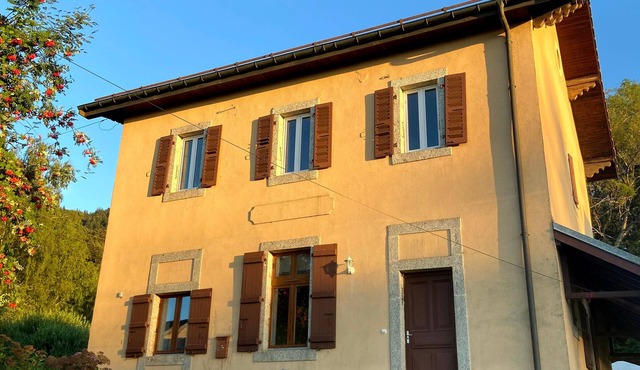 Renovated house 4 bedrooms, garden, parking, WiFi, pet-friendly