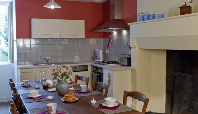 RENOVATED HOUSE 8 PERS 150M2 4KM BRANTOME (DORDOGNE)