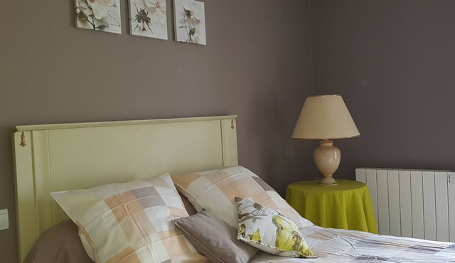 Renovated house, comfortable with spa bath, table football, ping pong