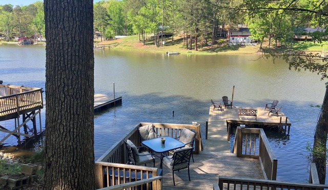 Renovated house directly on Lake Wateree with dock-swim, boat, fish, kayak, tube