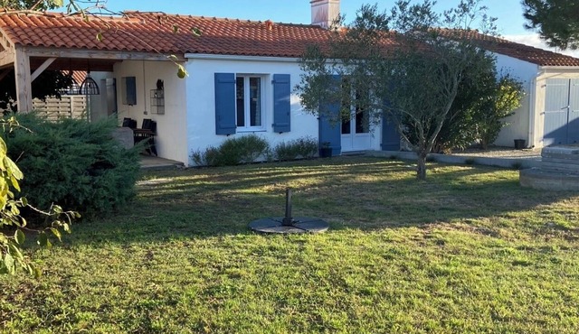 Renovated house Ile de Noirmoutier (L'Epine), in a quiet dead end, garden!