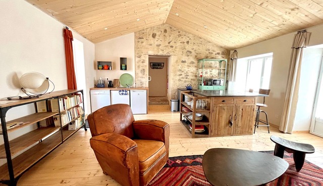 Renovated house in Brem center, 4 sleeps, garden, WIFI