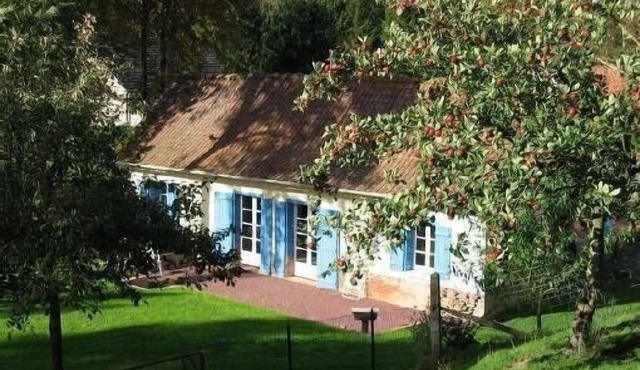 Renovated house in Grange. Typically Village Picard in Baie De Somme.