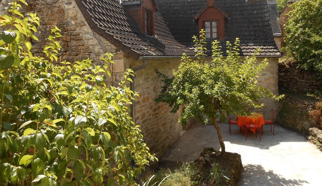 Renovated House in idyllic settings