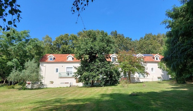 Renovated house near Rocher de Cheffois with Wifi