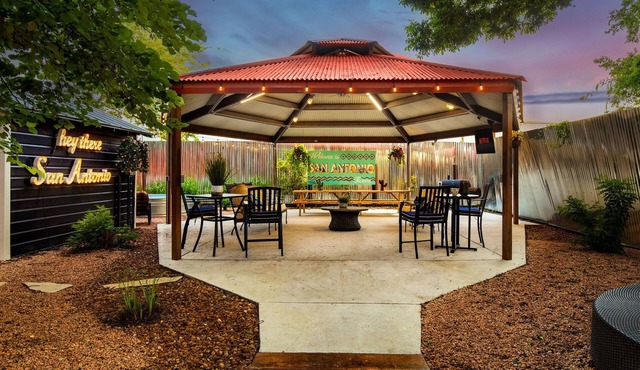 Renovated Kitchen & Cowboy Pool + Outdoor Space