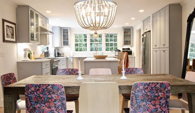 Renovated Lenox Haus close to downtown