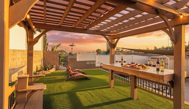 Renovated, Lg Backyard w/Outdoor DIning
