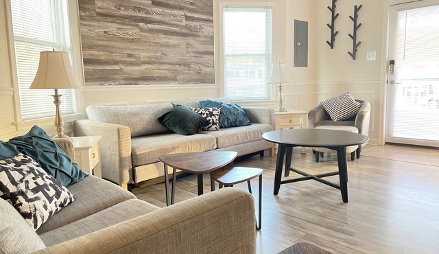 Renovated Modern 2 beach blocks FREEBeachTags