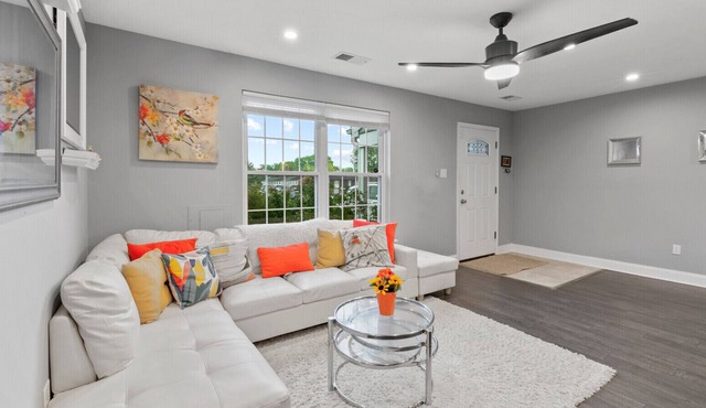 Renovated Oasis/Private Patio & Grill Near Philly