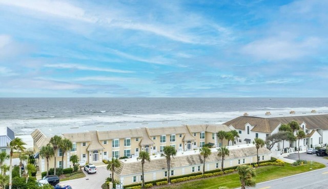 Renovated Oceanfront Condo on 1st Floor in Gorgeous Ponte Vedra Beach!